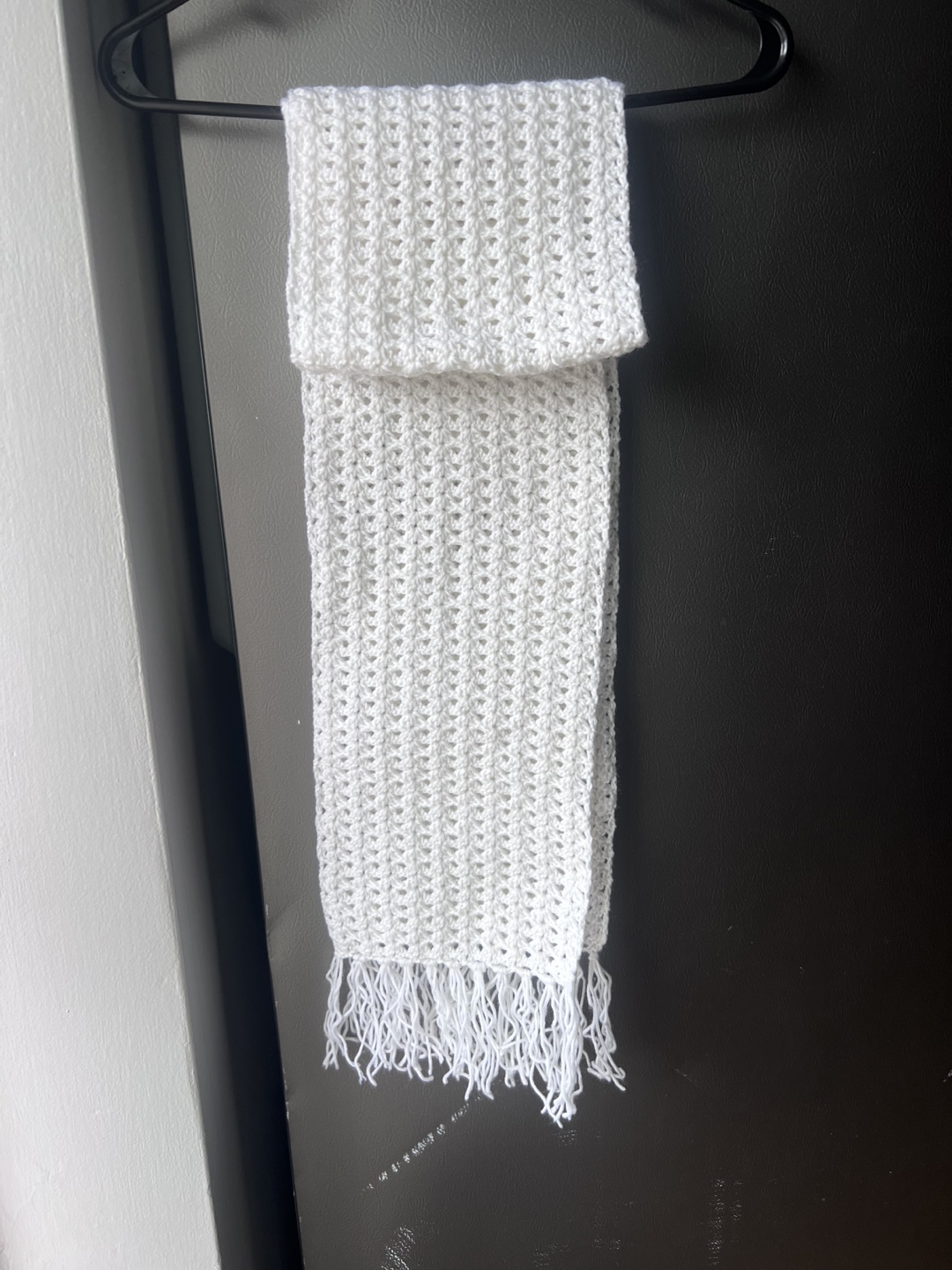 Handmade Knitted White Scarf - photo 3