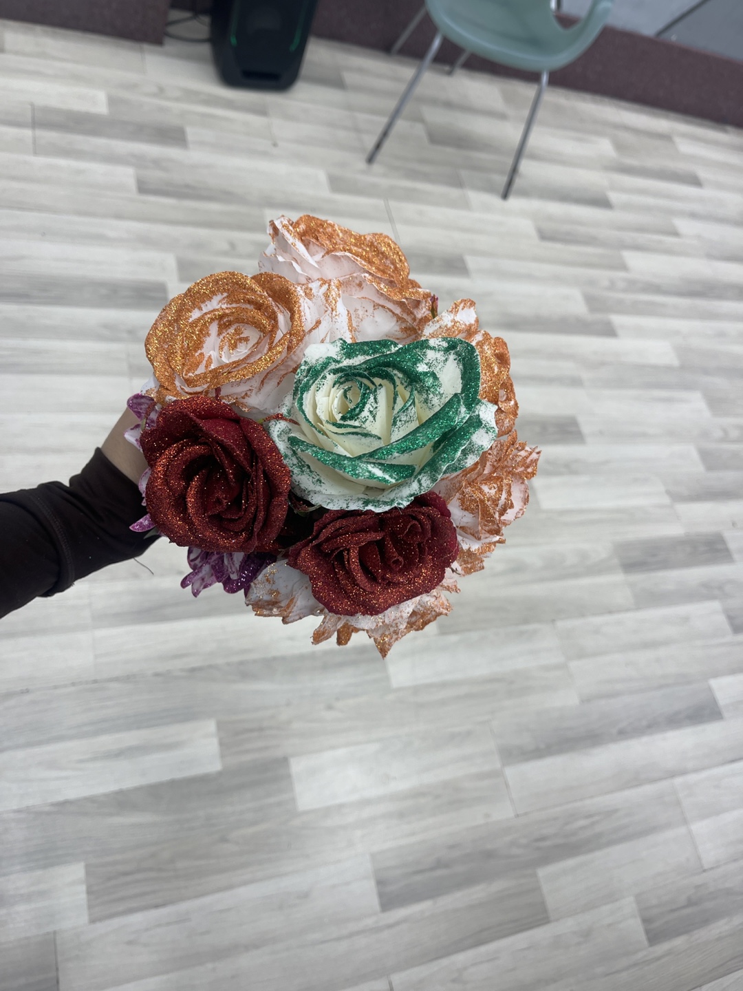Floral Arrangement - photo 2