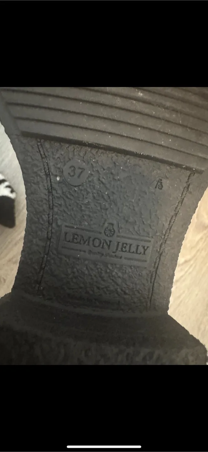 Lemon Jelly Black Chelsea Boots - Size 37 image indicator(4)