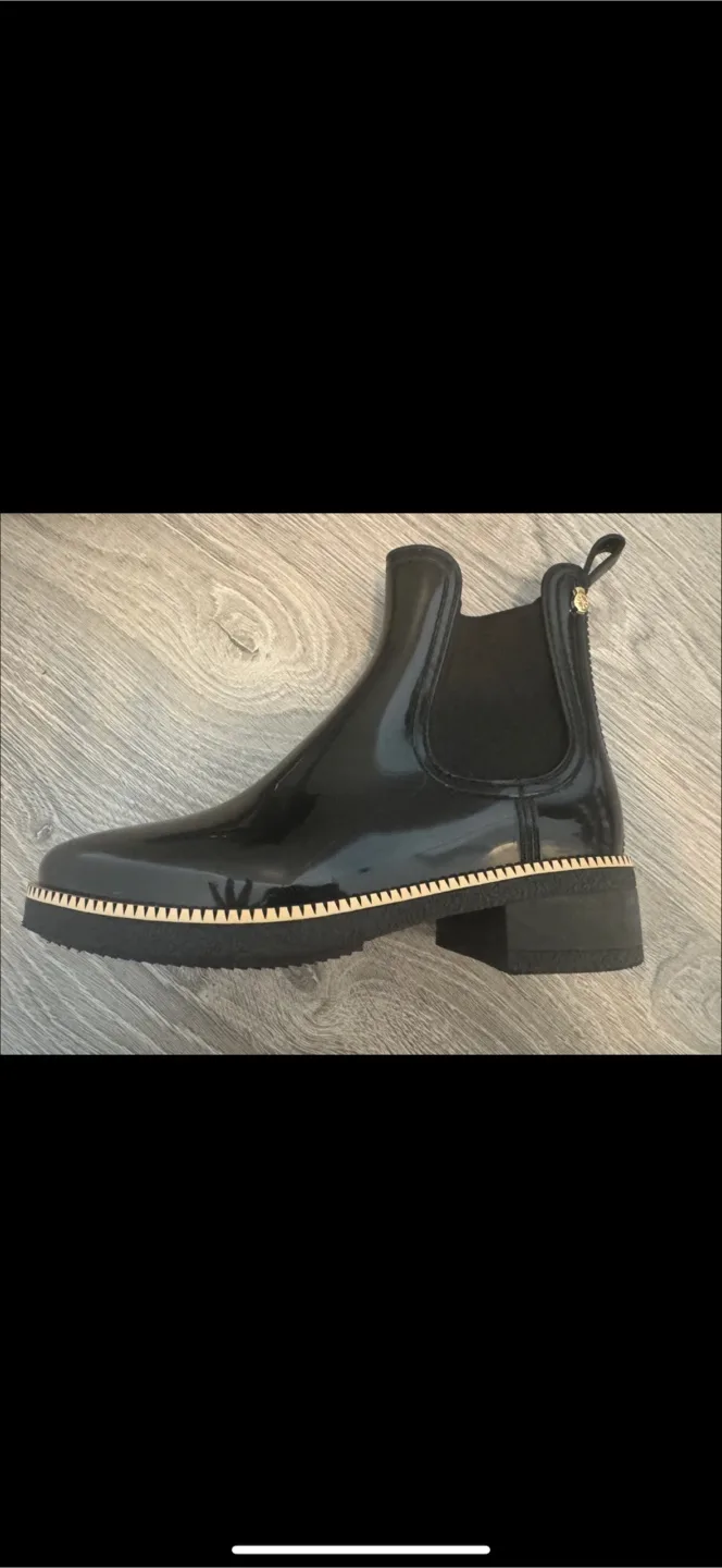 Lemon Jelly Black Chelsea Boots - Size 37 image indicator(3)