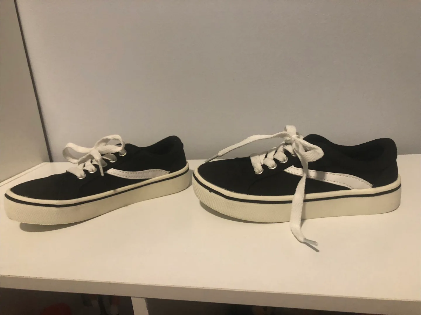 Black & White Sneakers - Size 12 image indicator(4)