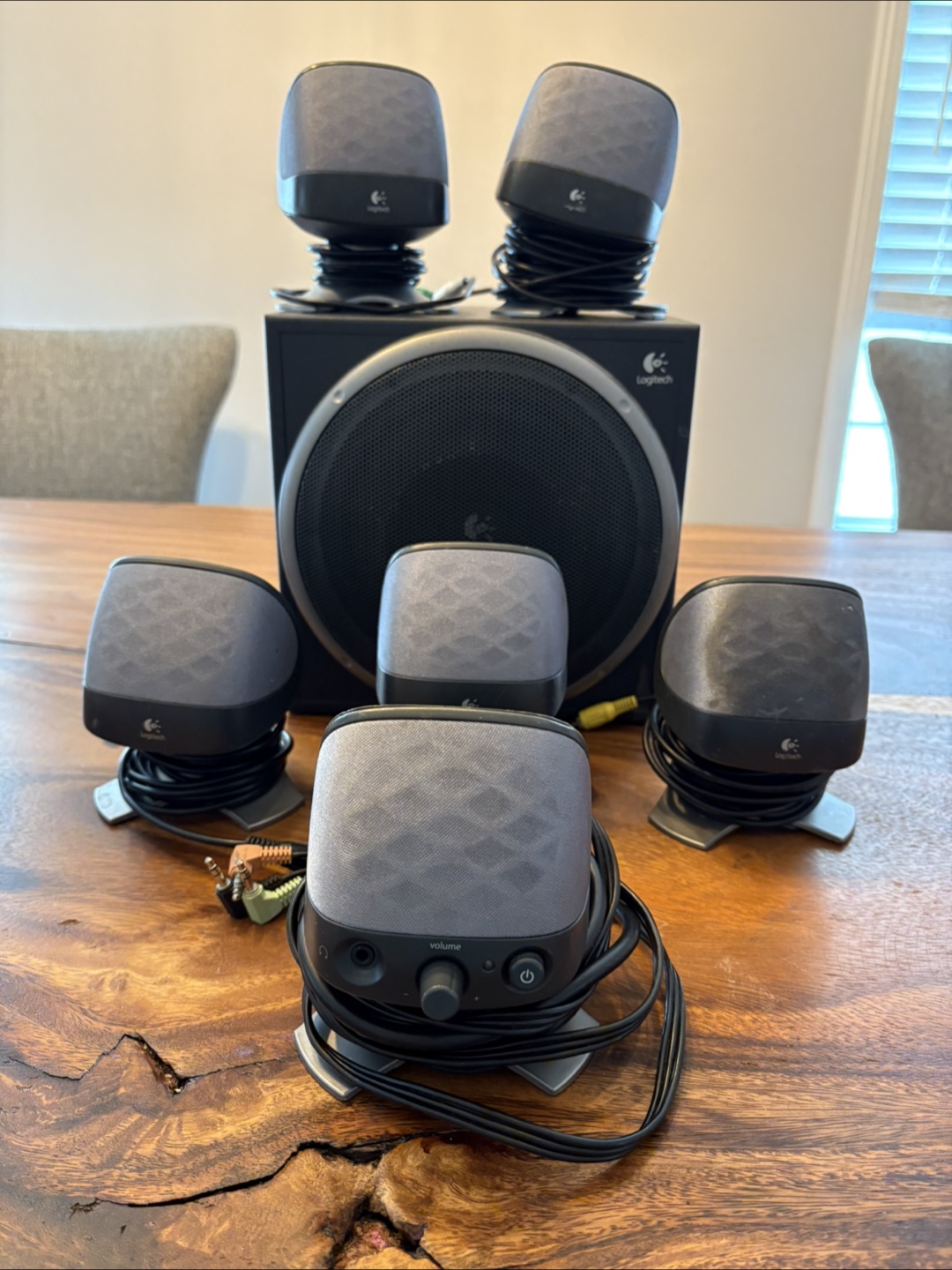 Logitech X-620 6.1 Surround Sound System