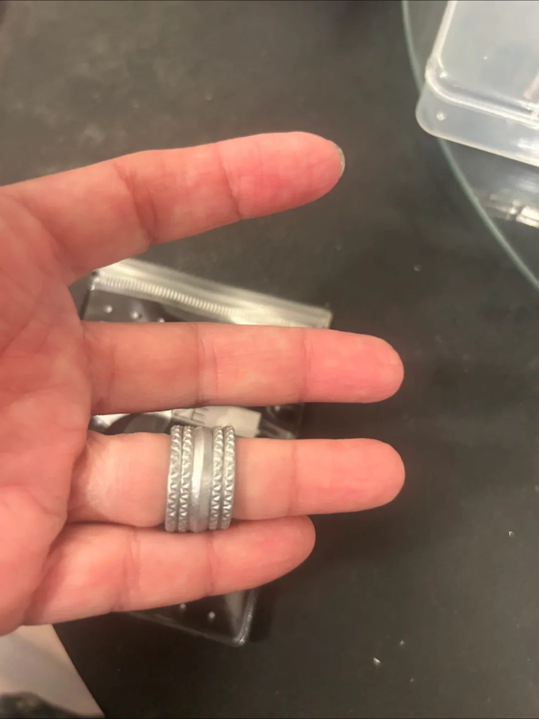 New Rinfit Silicone Wedding Rings - Size 6, Silver, 5-Pack image indicator(2)