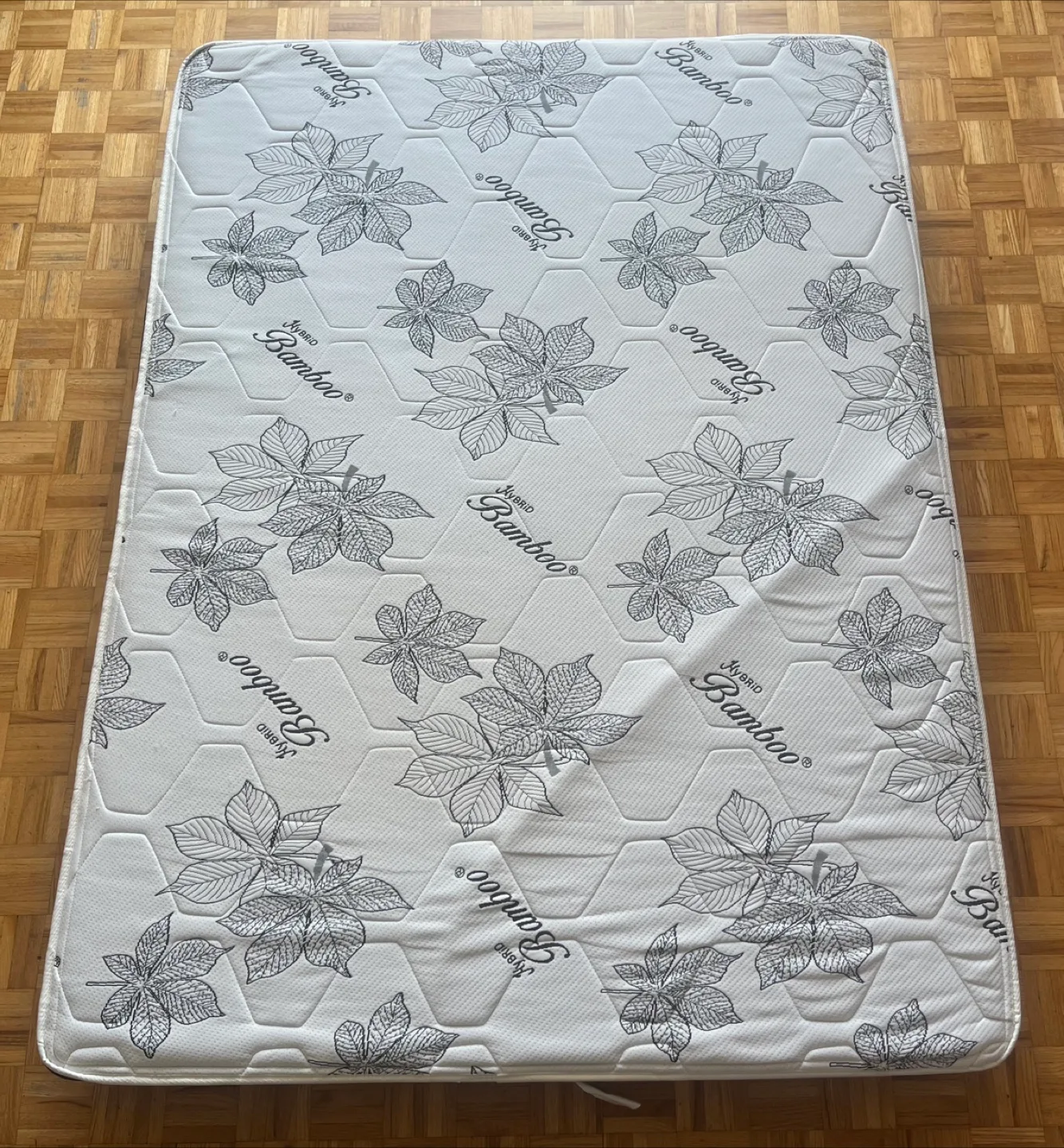 Queen size mattress thumbnail