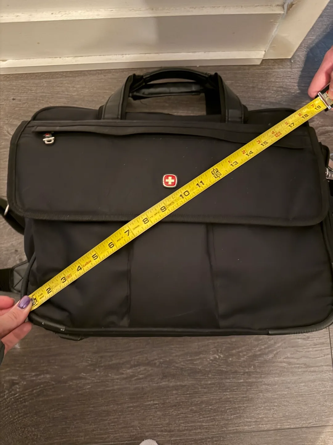 SwissGear Black Laptop Bag image indicator(3)