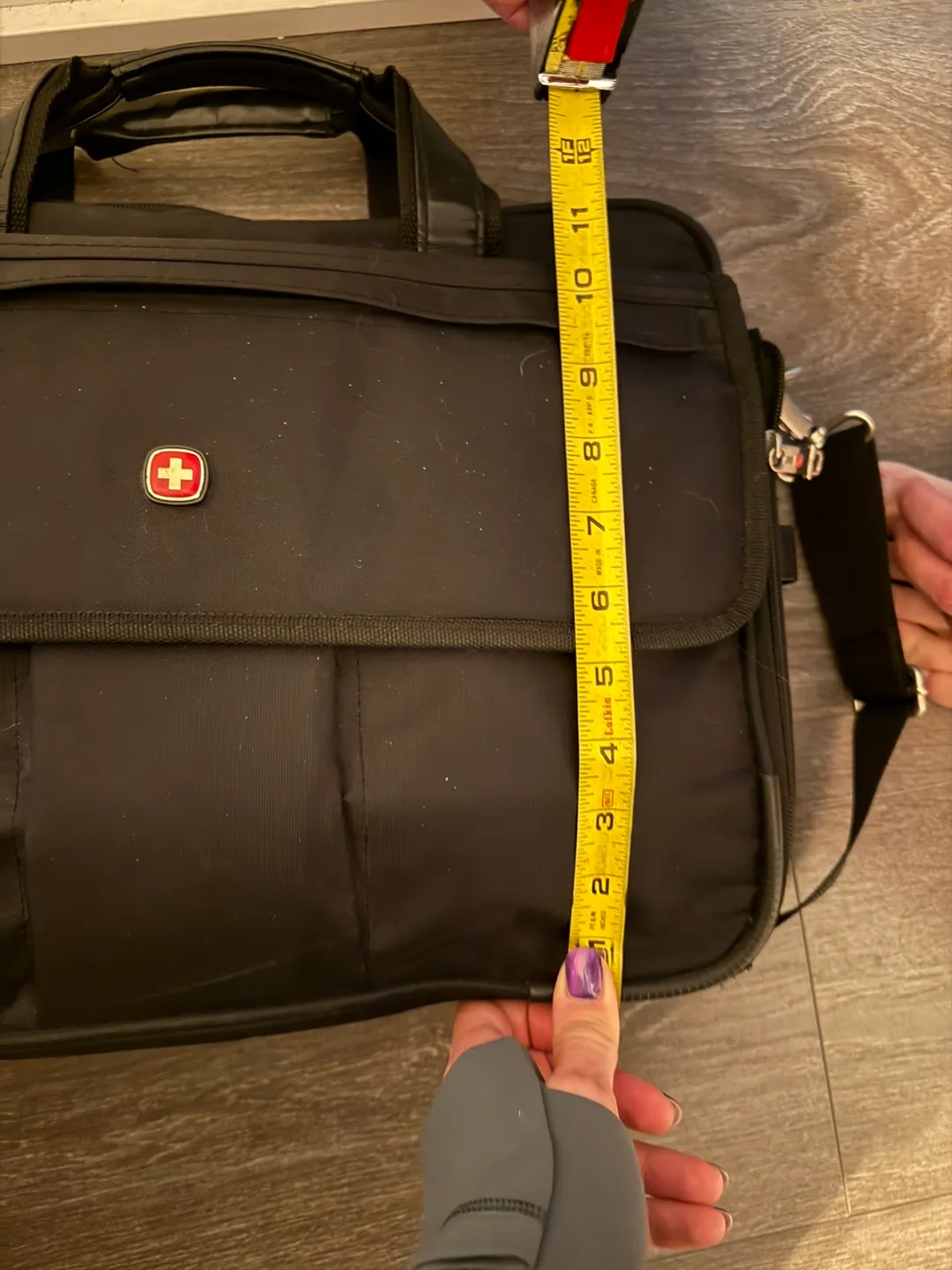 SwissGear Black Laptop Bag image indicator(4)