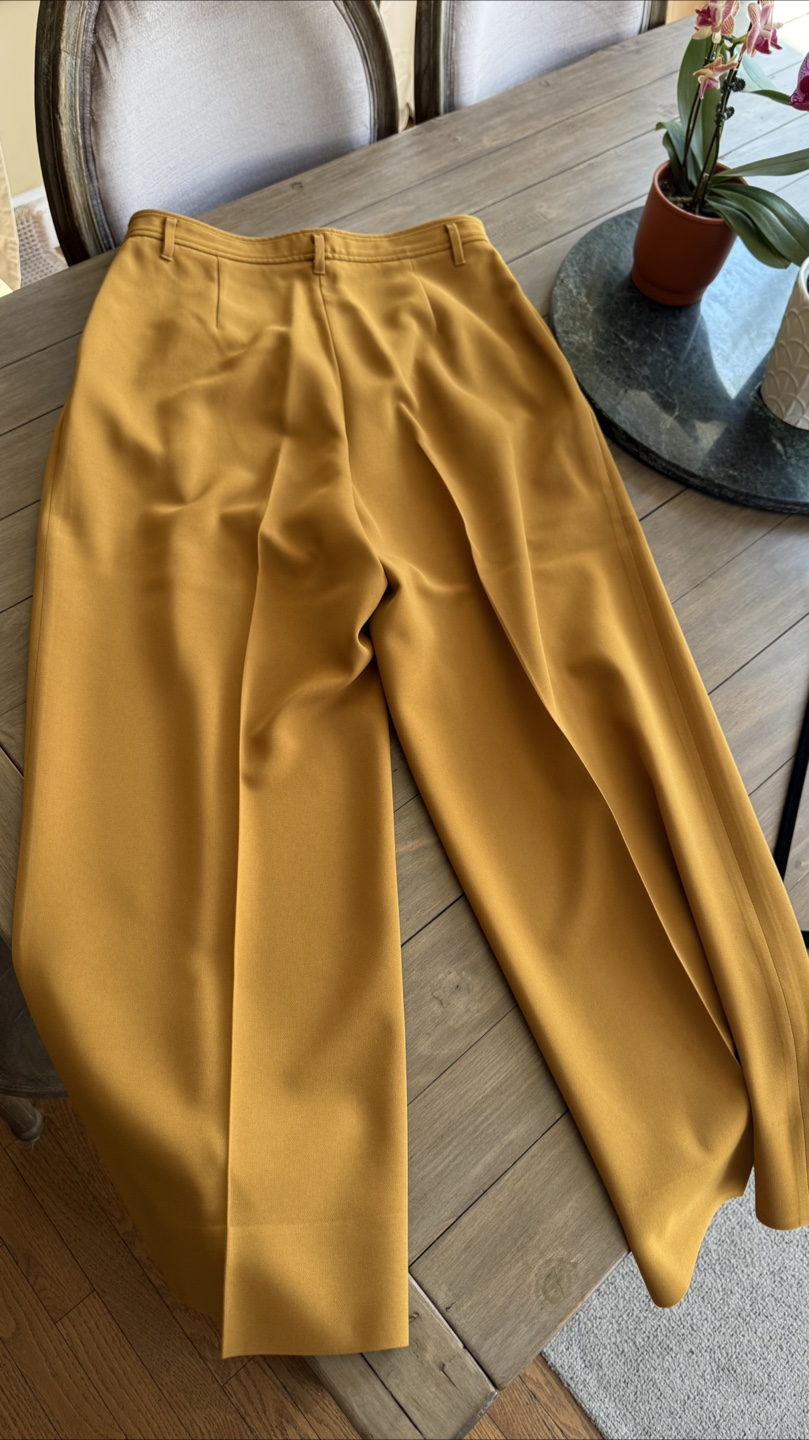 Aritzia (Babaton) Gold Trousers Size 10 - photo 2