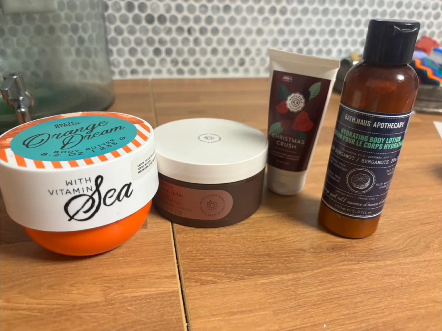 Body Shop Lot: Orange Dream, Christmas Crush, More! thumbnail