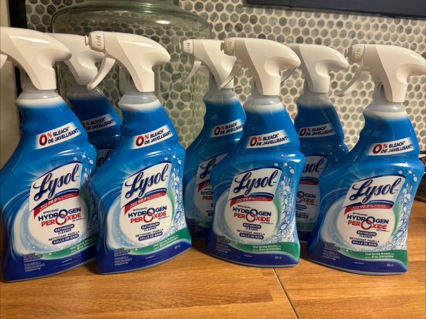 Lysol Bathroom Cleaner, Cool Spring Breeze, 650 mL thumbnail