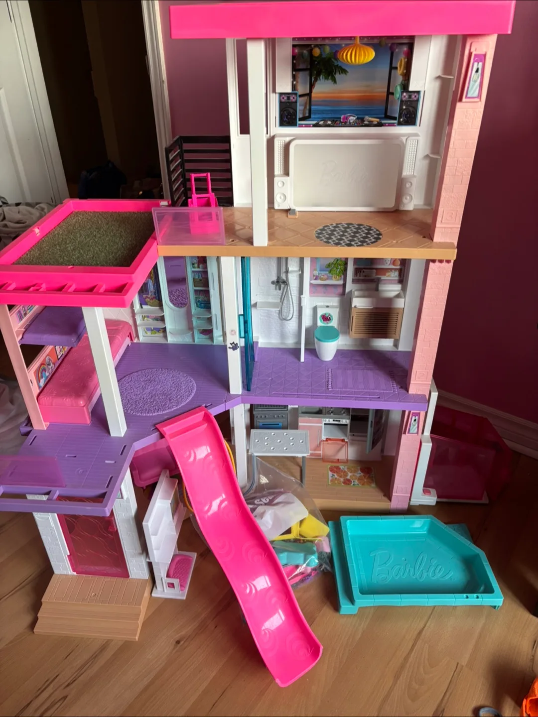 Barbie Dreamhouse Dollhouse with Accessories thumbnail