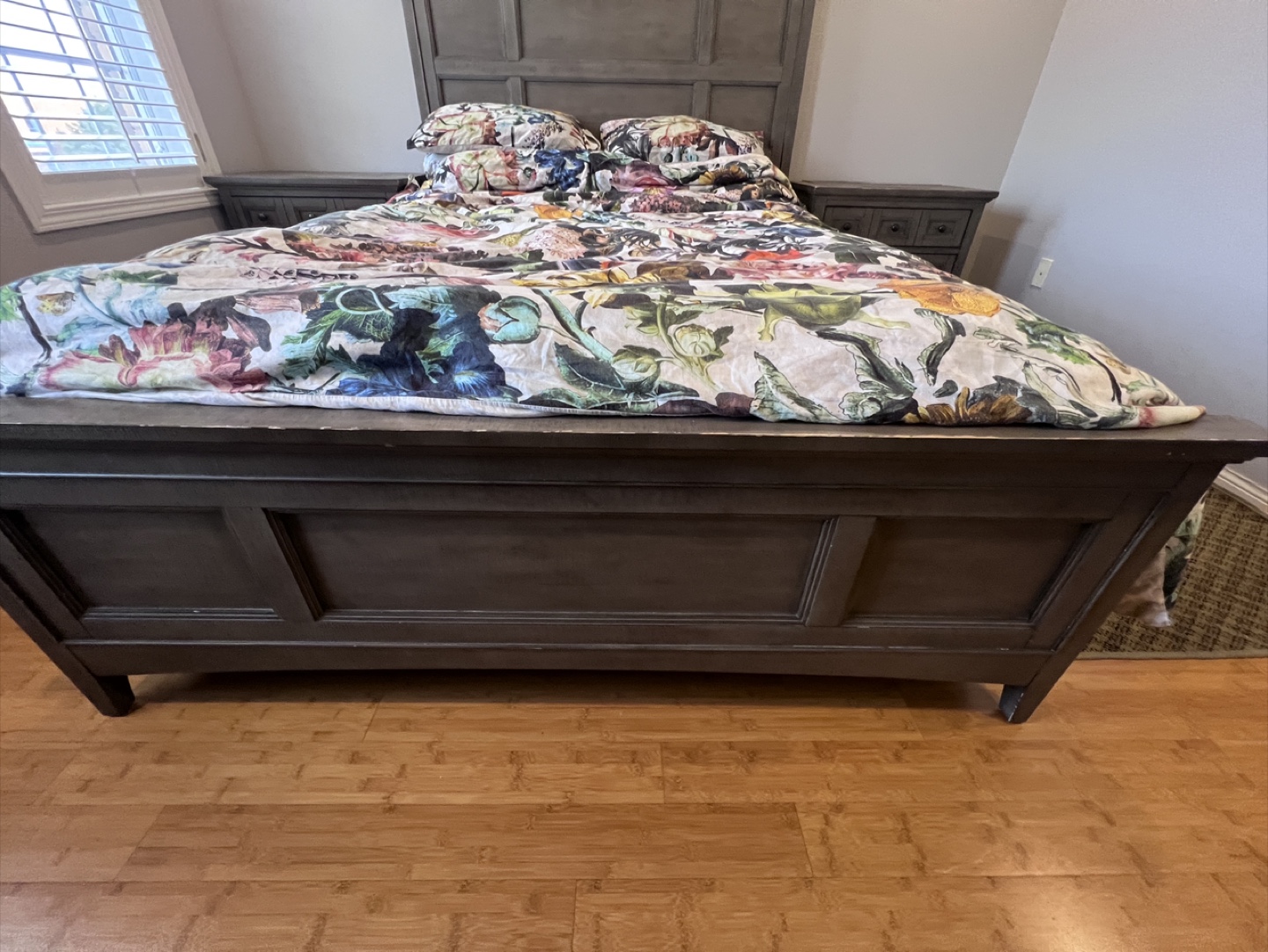 Bedroom Set - Bed Frame, Headboard, Nightstands - photo 2
