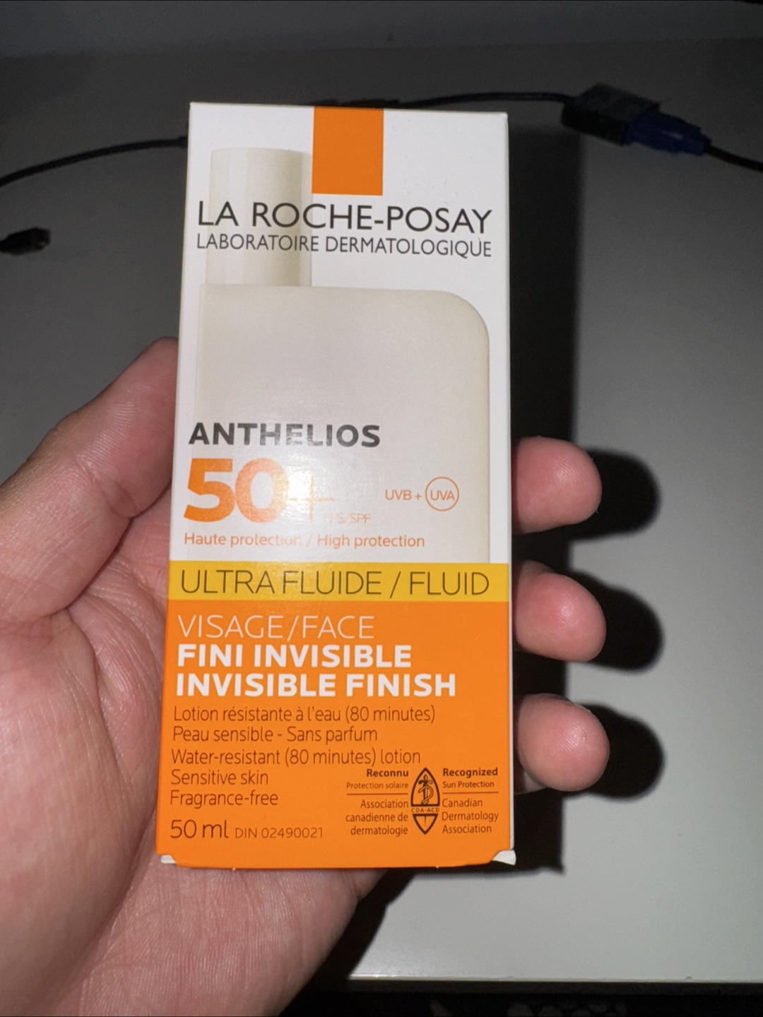 La Roche-Posay Ultra Fluid Invisible Finish Sunscreen - photo 2