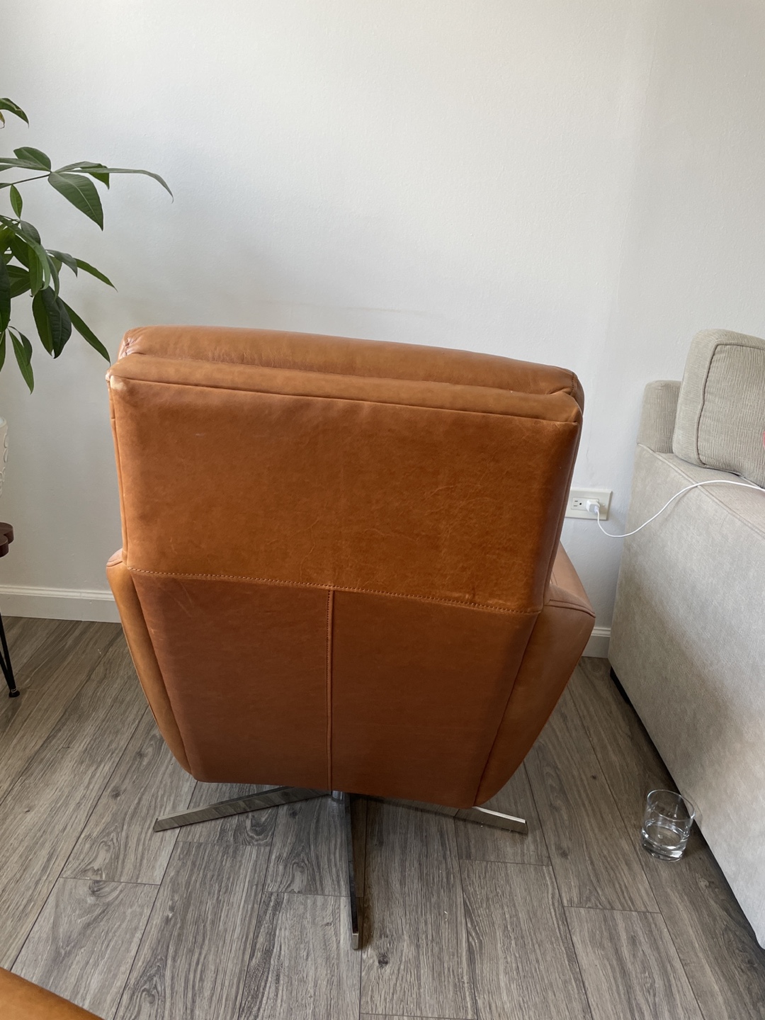 Leather Swivel Chair with Ottoman - photo 4
