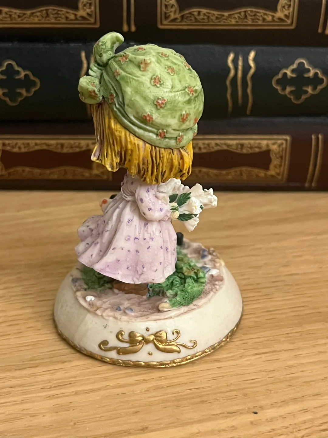 Collectible Figurine: Girl with Dog image indicator(5)