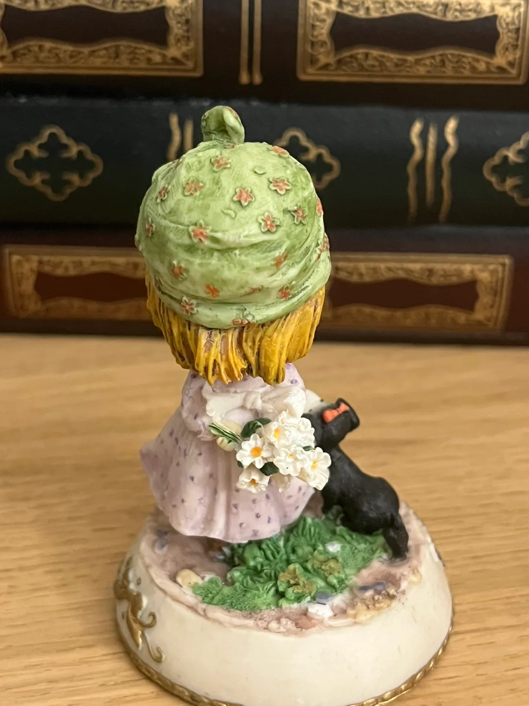 Collectible Figurine: Girl with Dog image indicator(2)