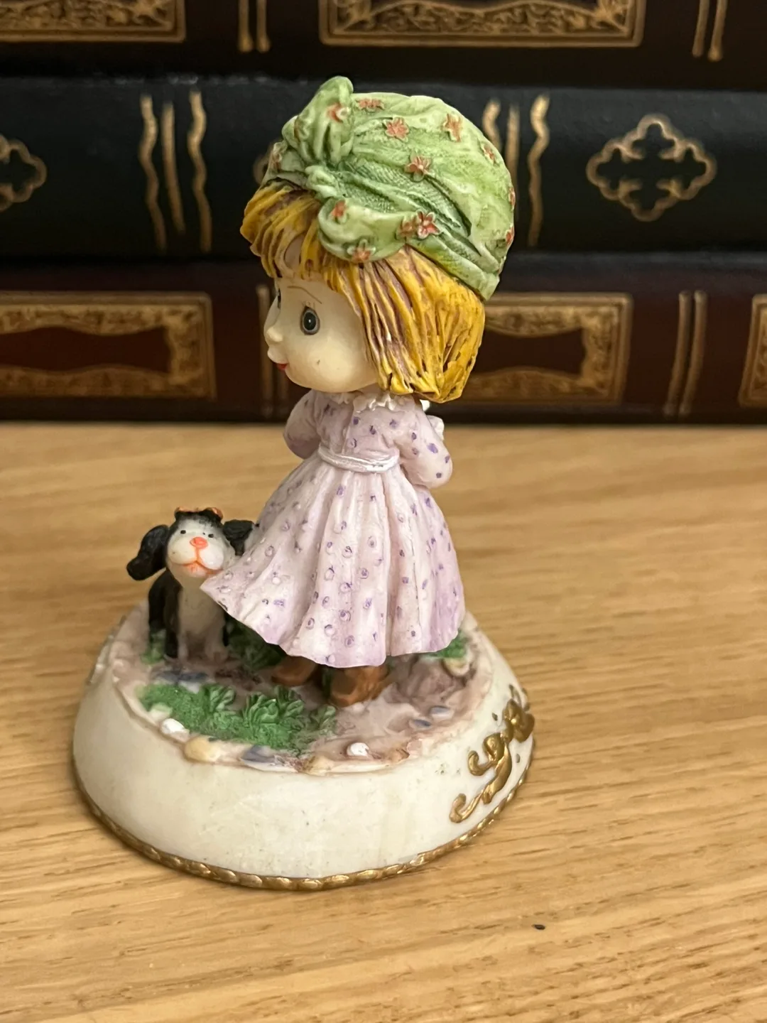 Collectible Figurine: Girl with Dog image indicator(4)