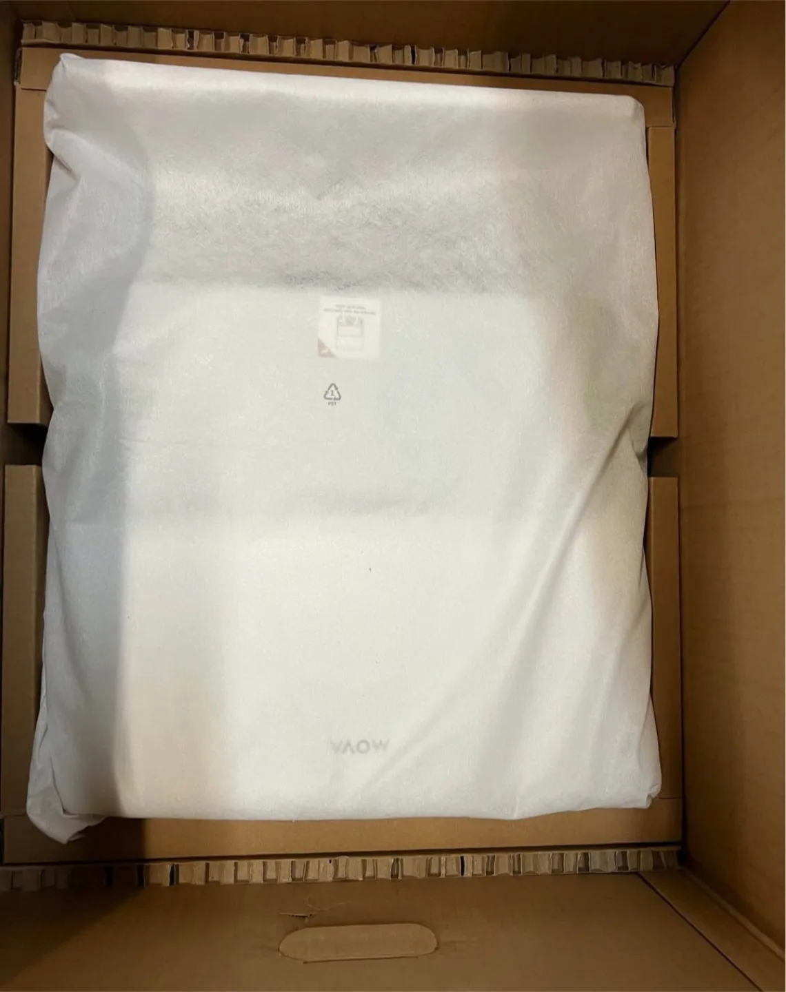 Mova Robot Vacuum - New in Box thumbnail