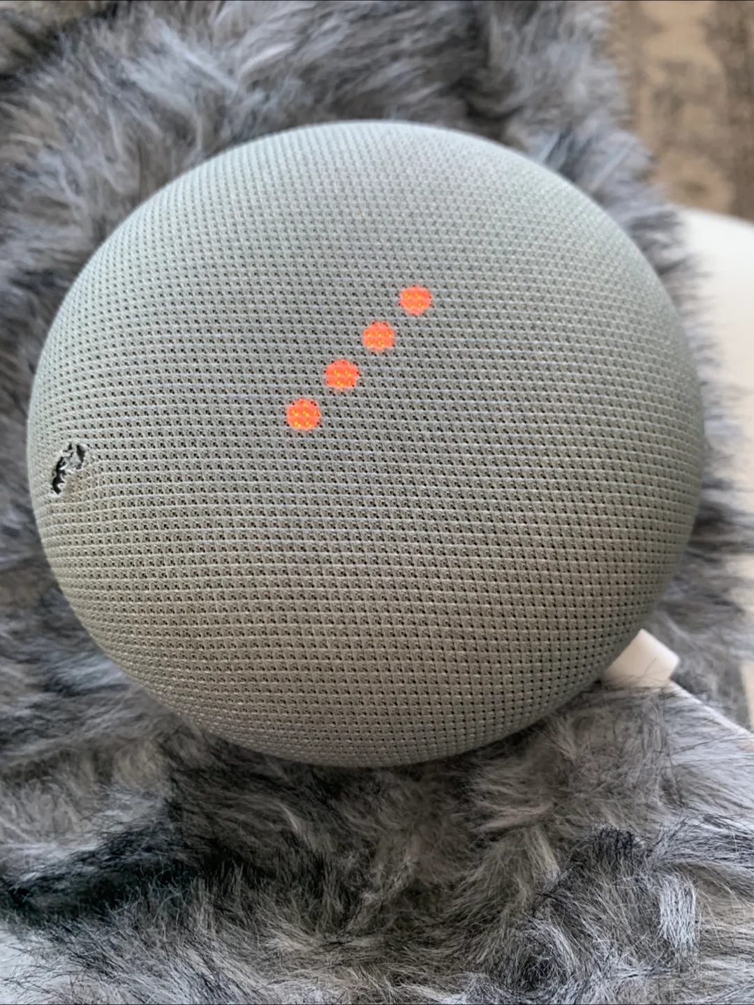 Google Nest Mini - Smart Speaker image indicator(3)