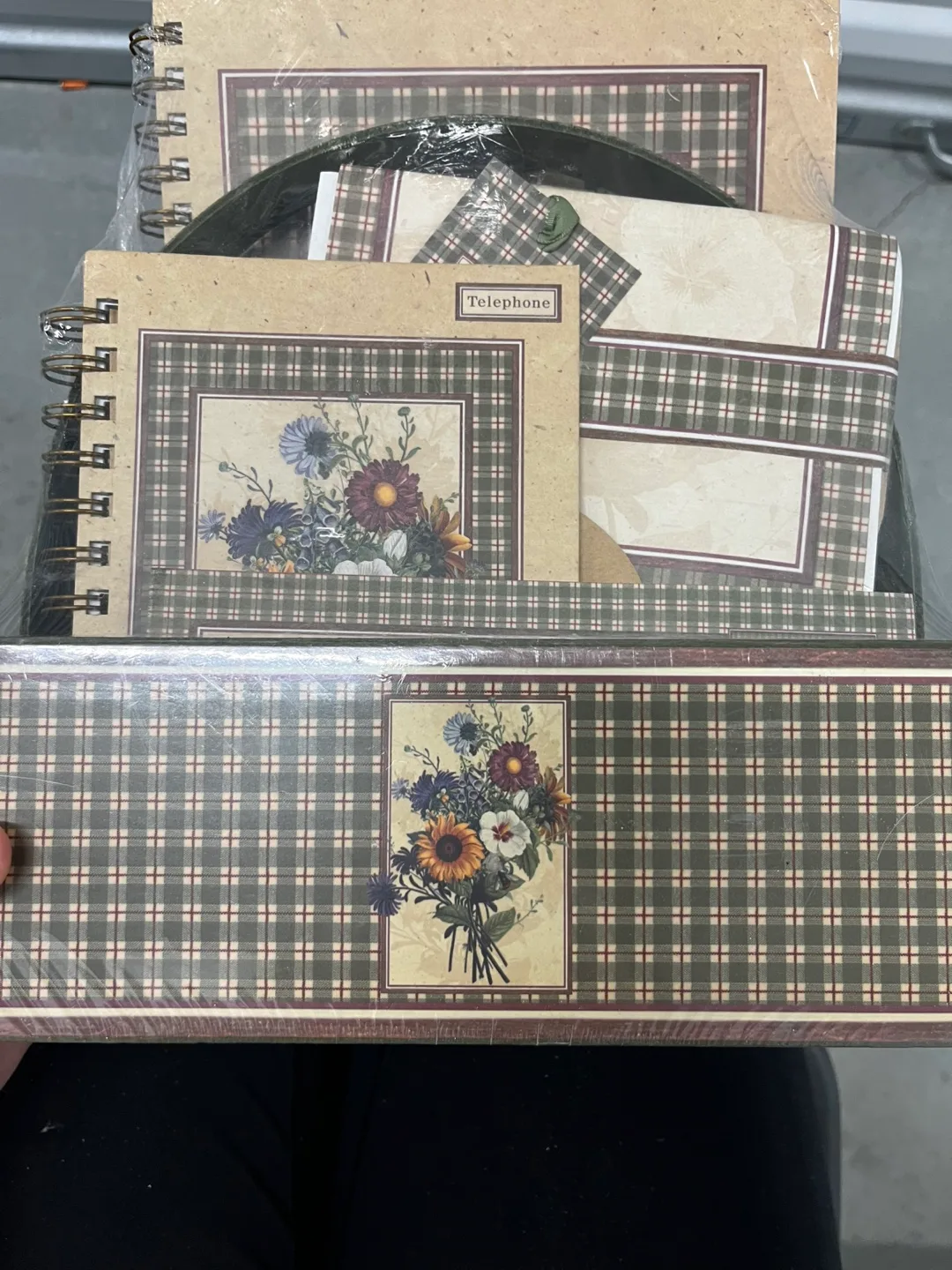 stationery set thumbnail