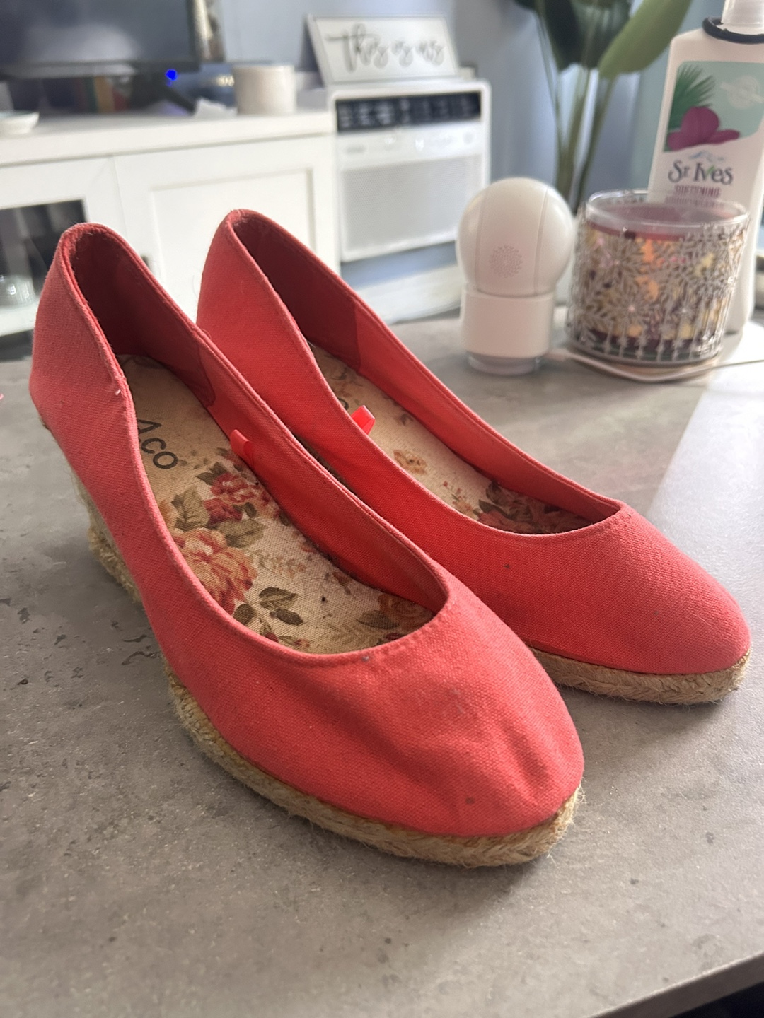Naco Coral Espadrille Wedge Shoes - Size 9