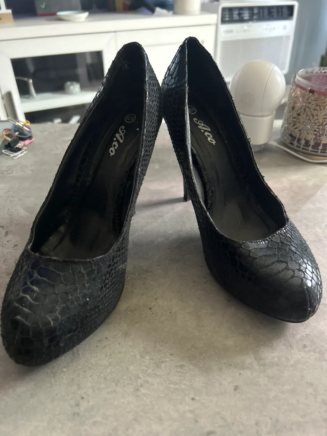 Aico Black Heels - Size 9 thumbnail