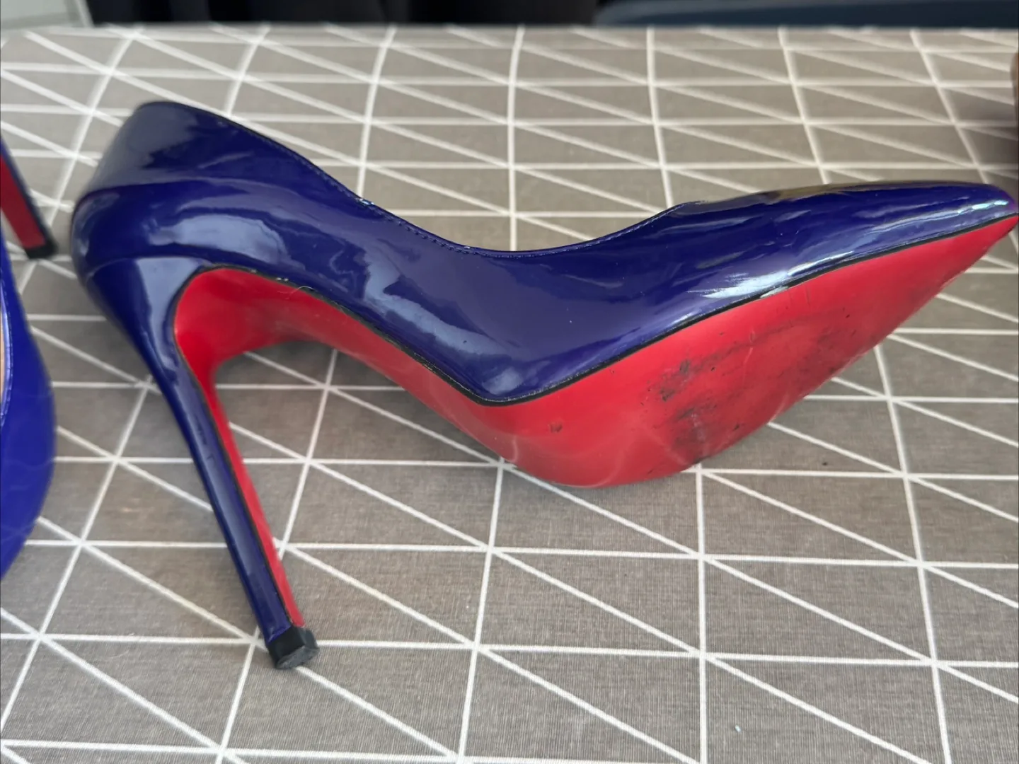 Christian Louboutin Blue Heels - Size 38 image indicator(2)