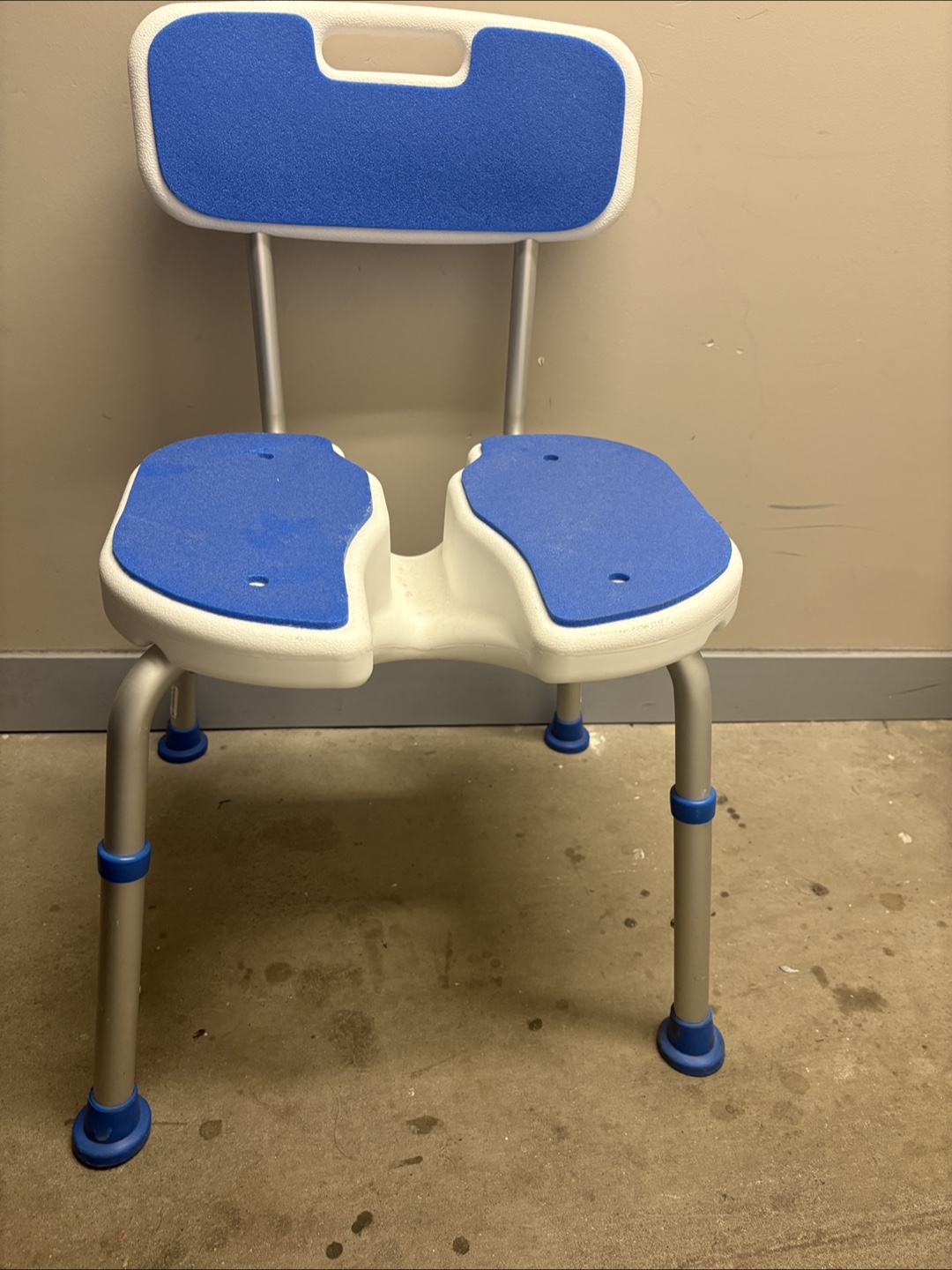 Blue & White Adjustable Bath/Shower Chair - photo 2