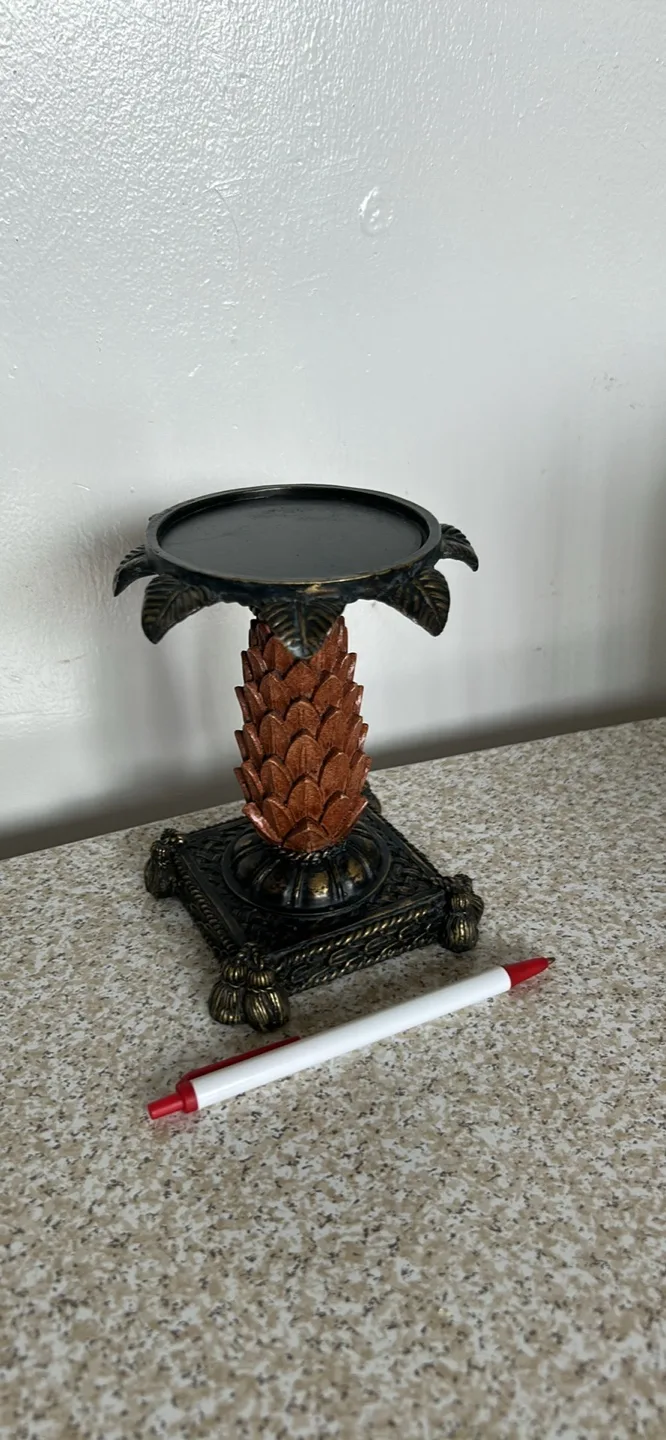 Pineapple Decorative Stand thumbnail