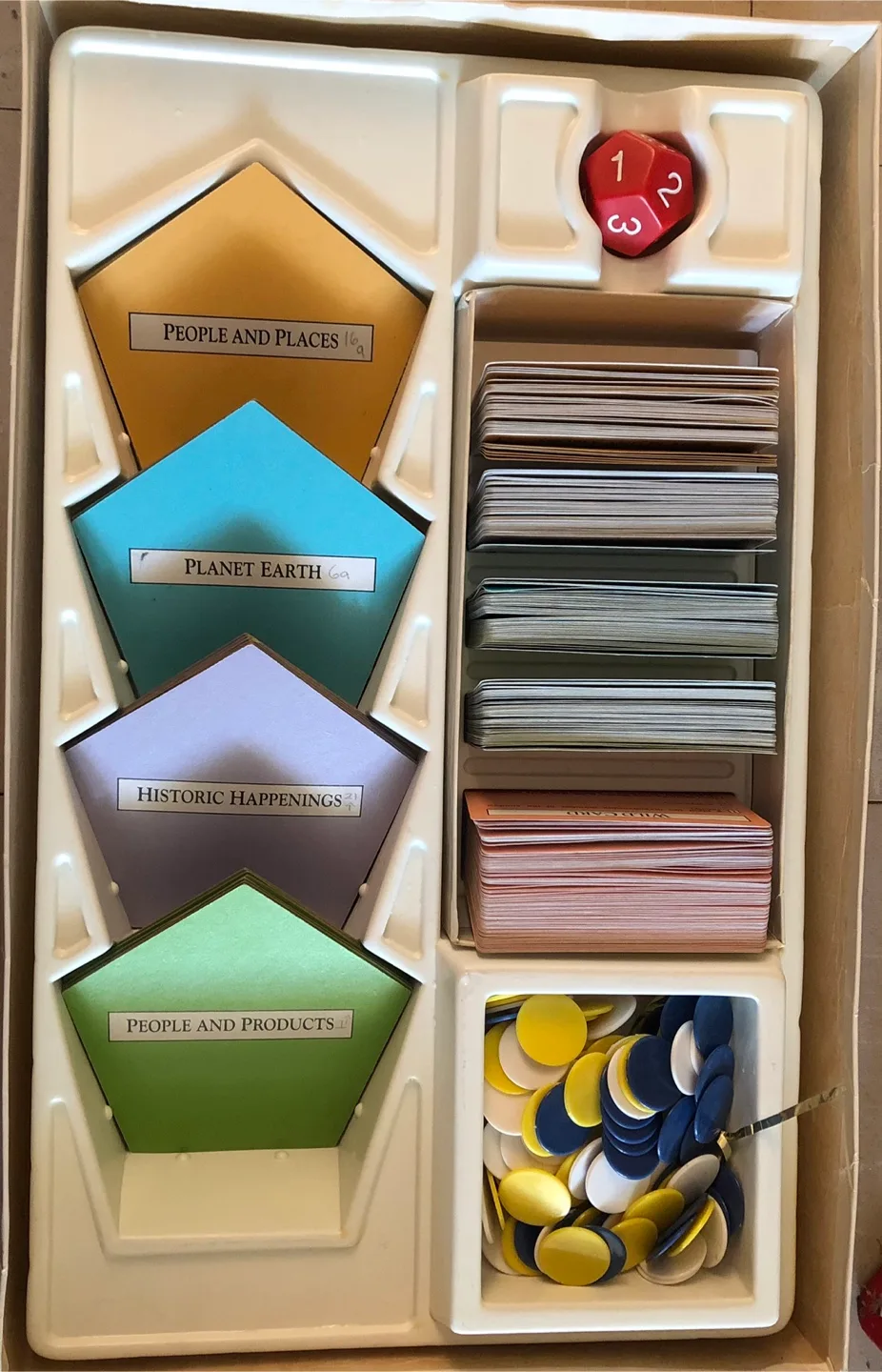 National Geographic Global Pursuit Board Game thumbnail