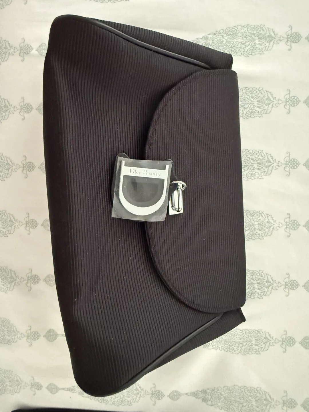 Dior Makeup Brush Set with Pouch image indicator(2)