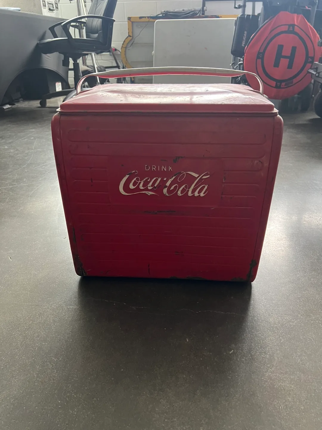 1950's Coca-Cola Cooler image indicator(3)