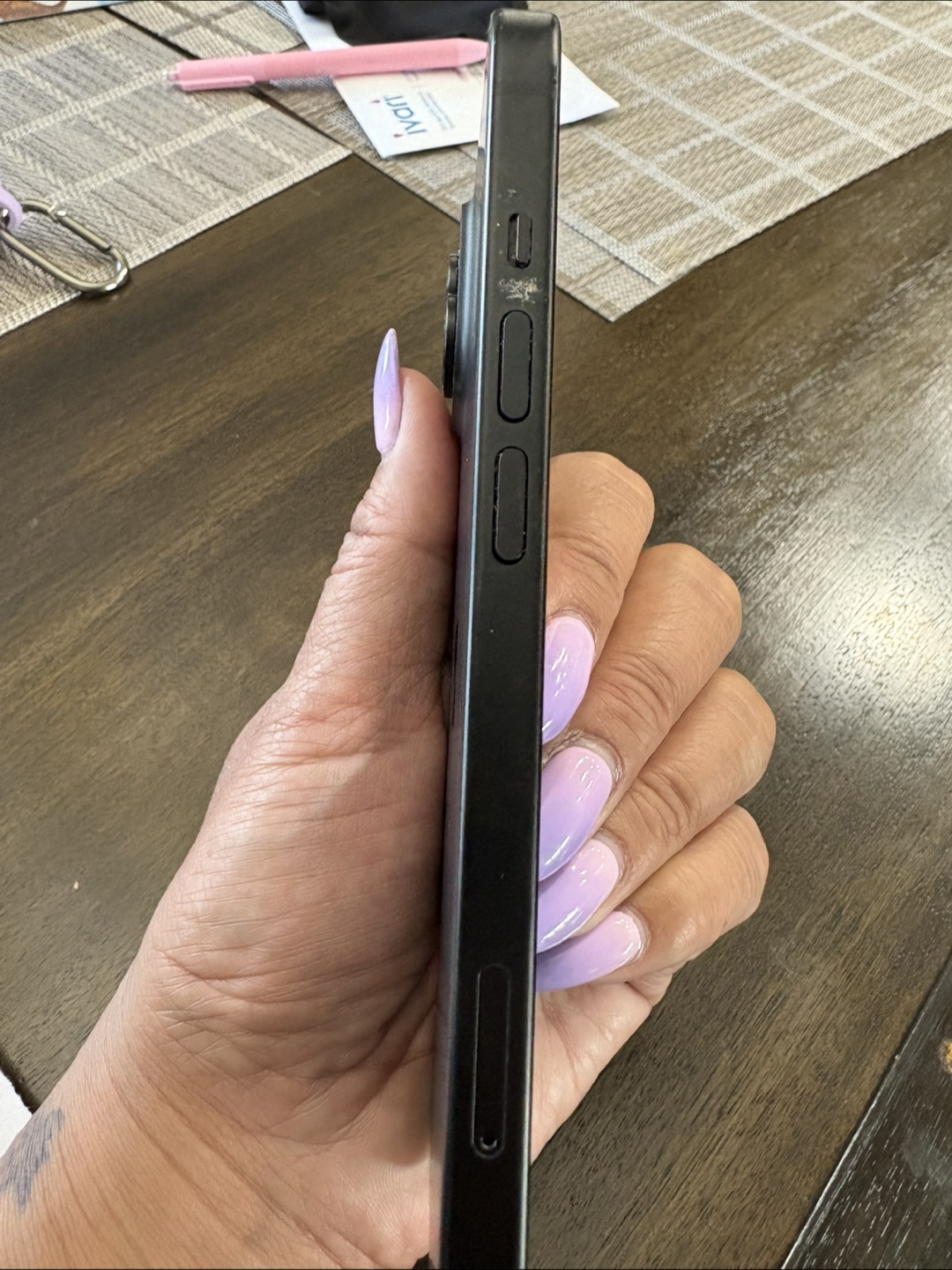 iPhone 15 256 gig - $600 Excellent  Condition! - photo 3