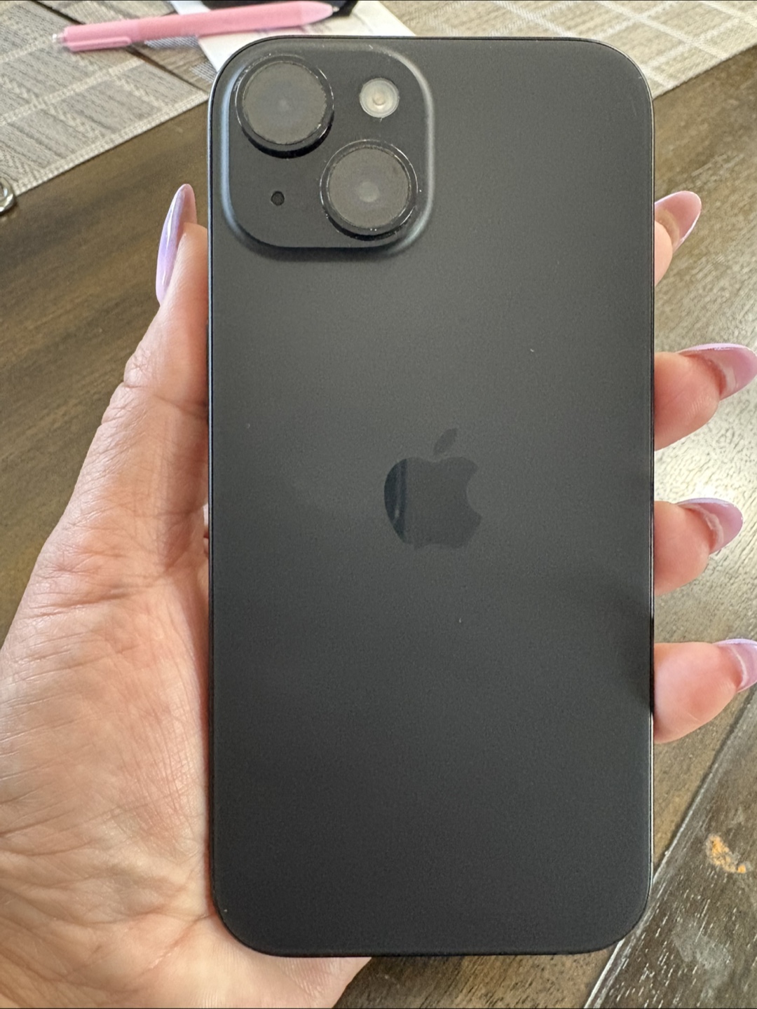 iPhone 15 256 gig - $600 Excellent  Condition! - photo 2