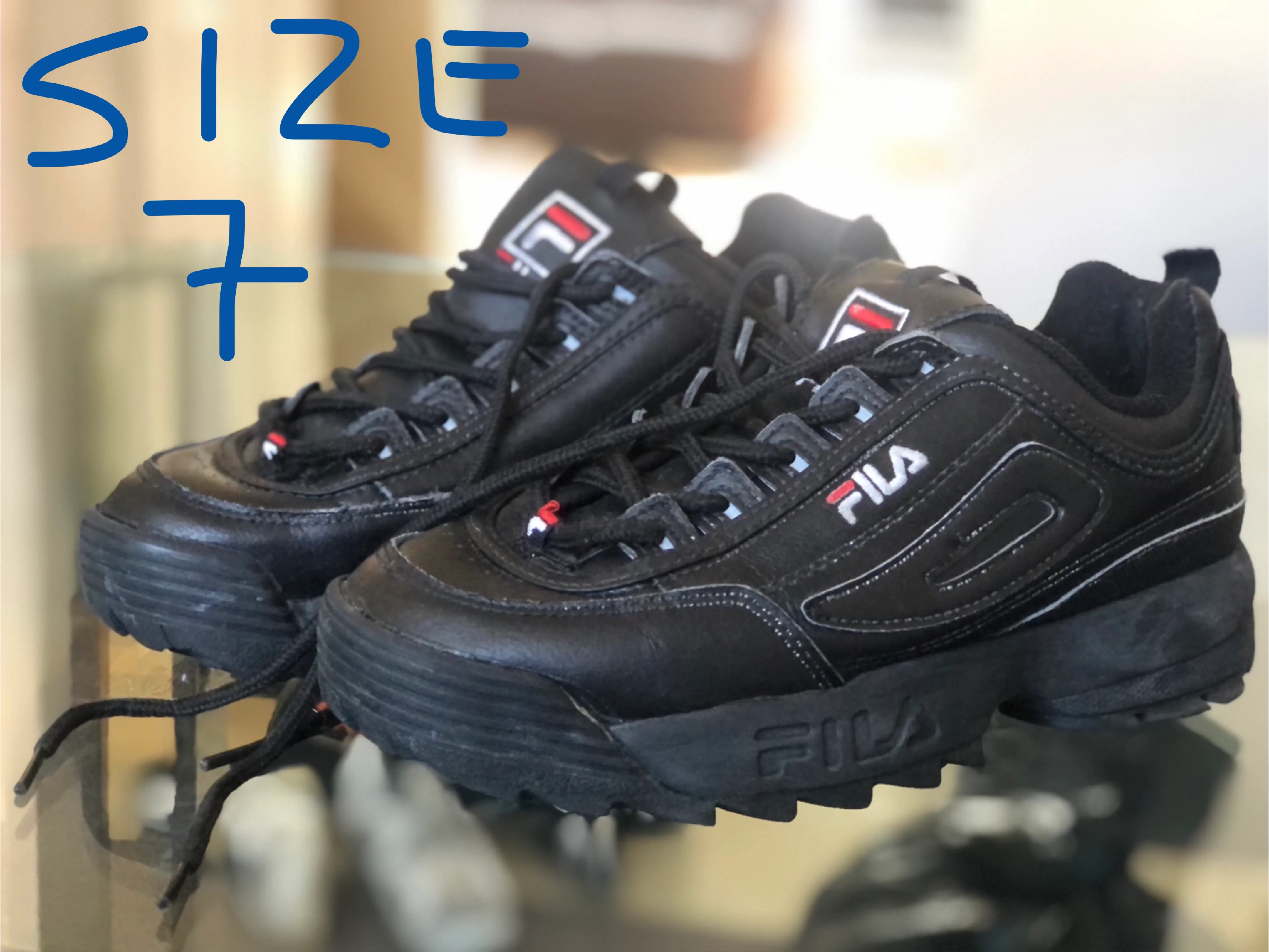 Used Shoes on sale thumbnail