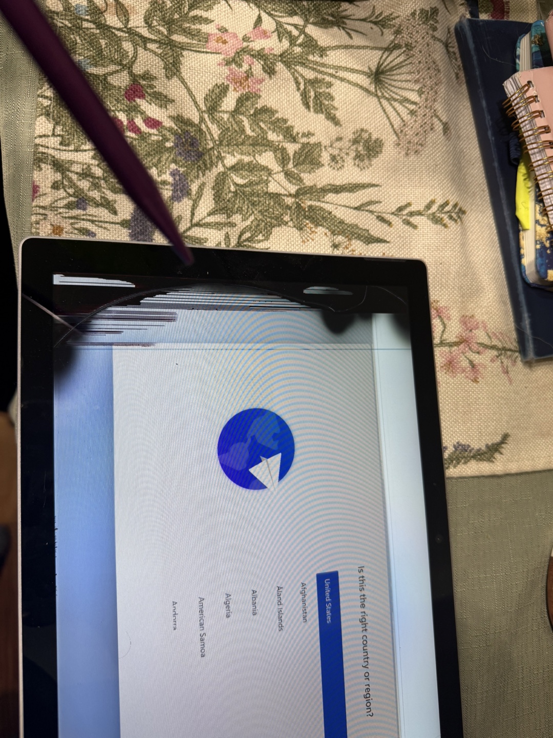 Cracked screen  Microsoft Surface Pro 7 tablet laptop - photo 3