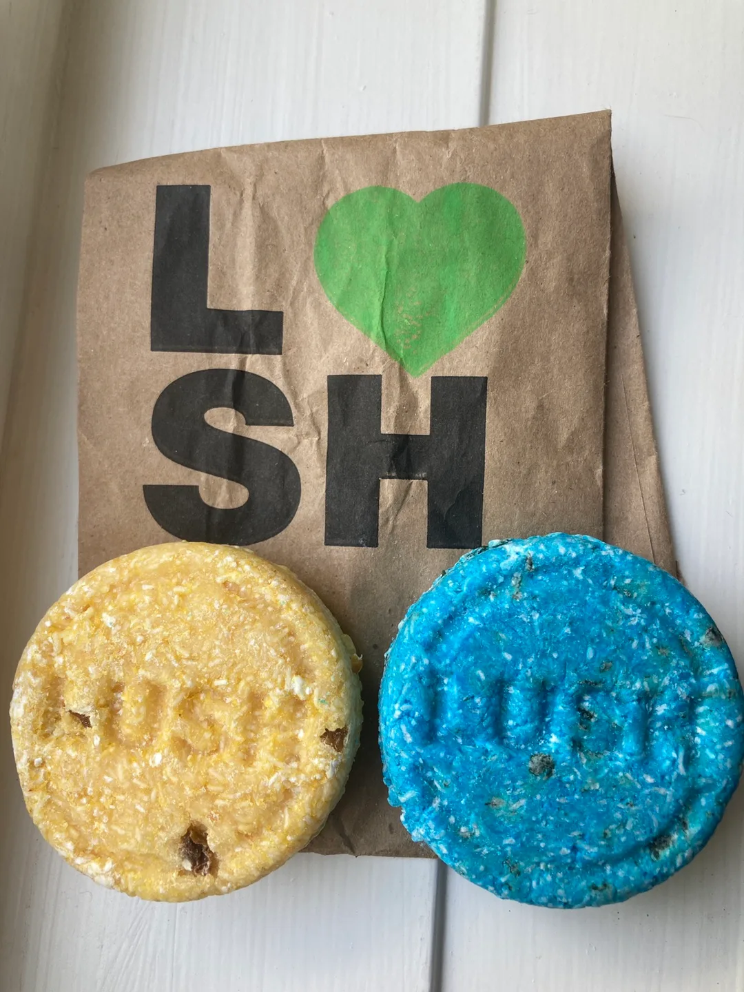 2 Lush shampoo bars thumbnail