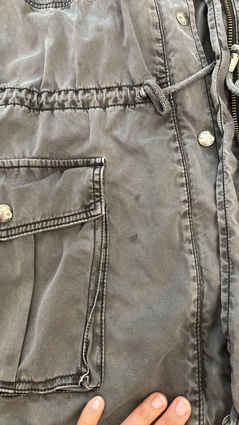 Aritzia Talula grey spring / fall hooded jacket image indicator(3)