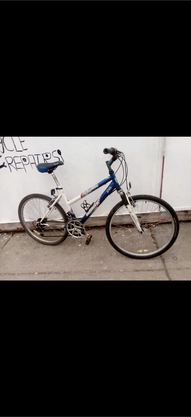 Infinity Mountain Bike - Blue & White thumbnail