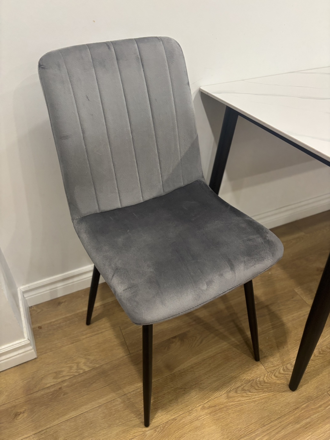 Dining Table with 4 Chairs - White Marble Top - photo 3