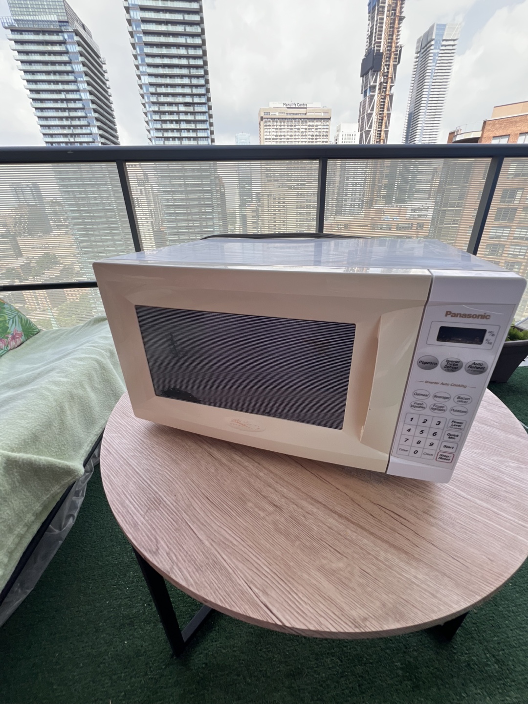 Panasonic Microwave Oven - photo 4