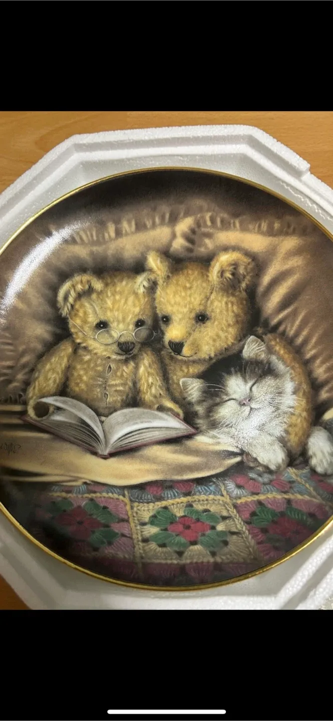 Franklin Mint Heirloom Decorative Plates thumbnail