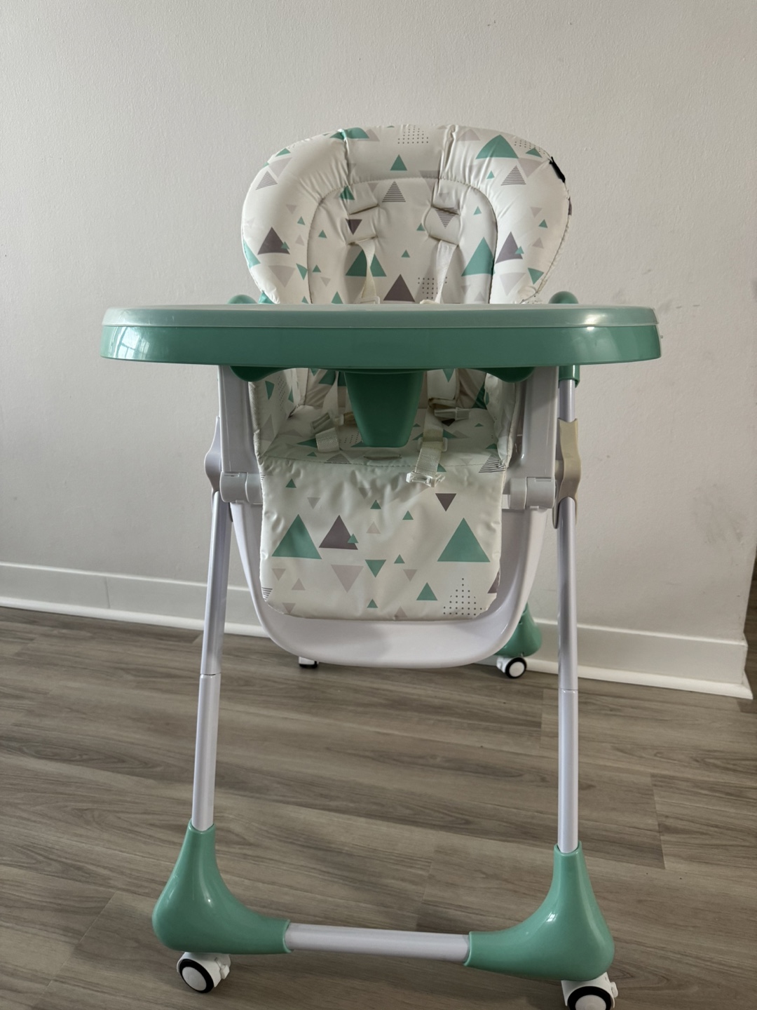 High Chair - Green & White - photo 2