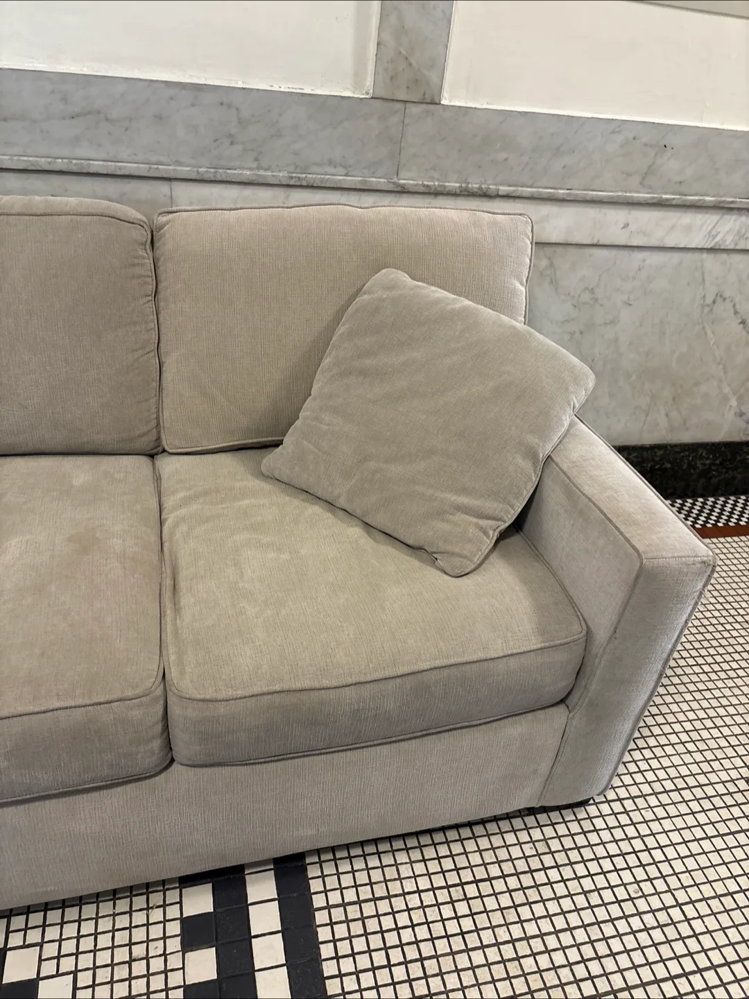 3-seater sofa with an ottoman, very comfy😊 image indicator(2)