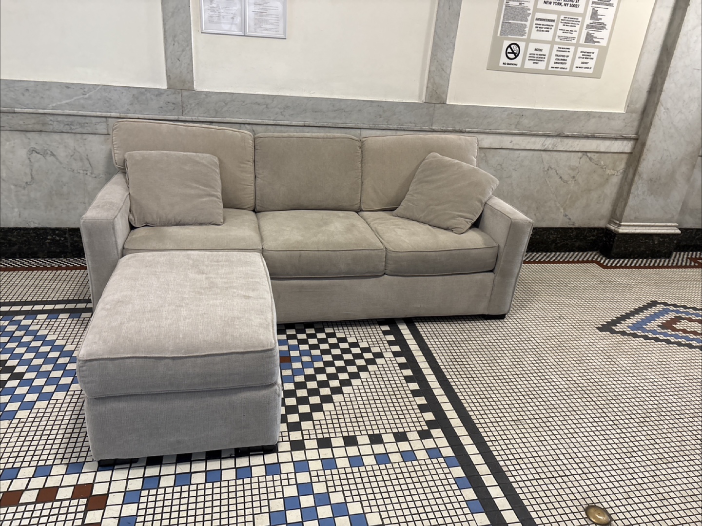 3-seater sofa with an ottoman, very comfy😊 - photo 3