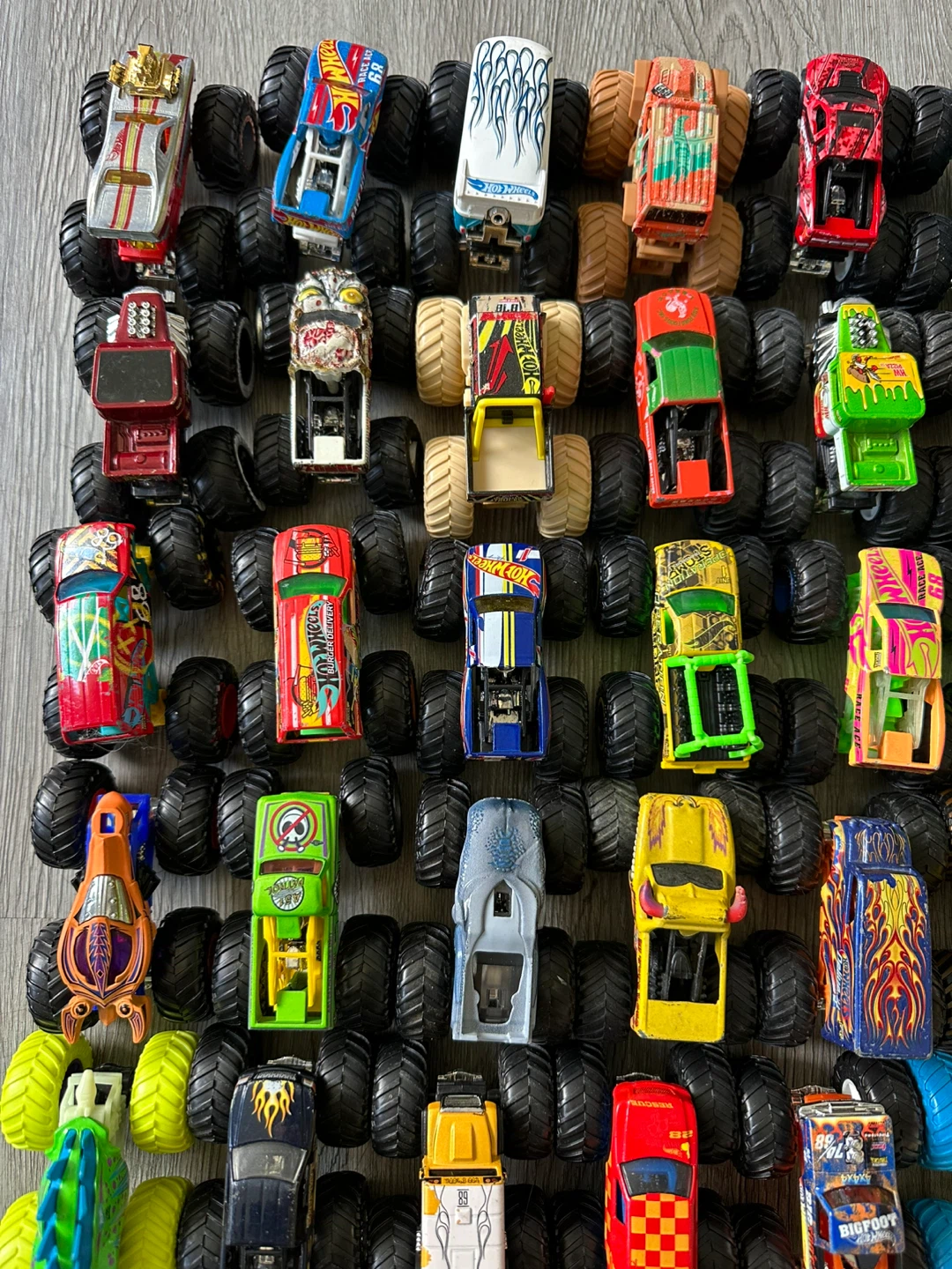 Monster Trucks - photo 2