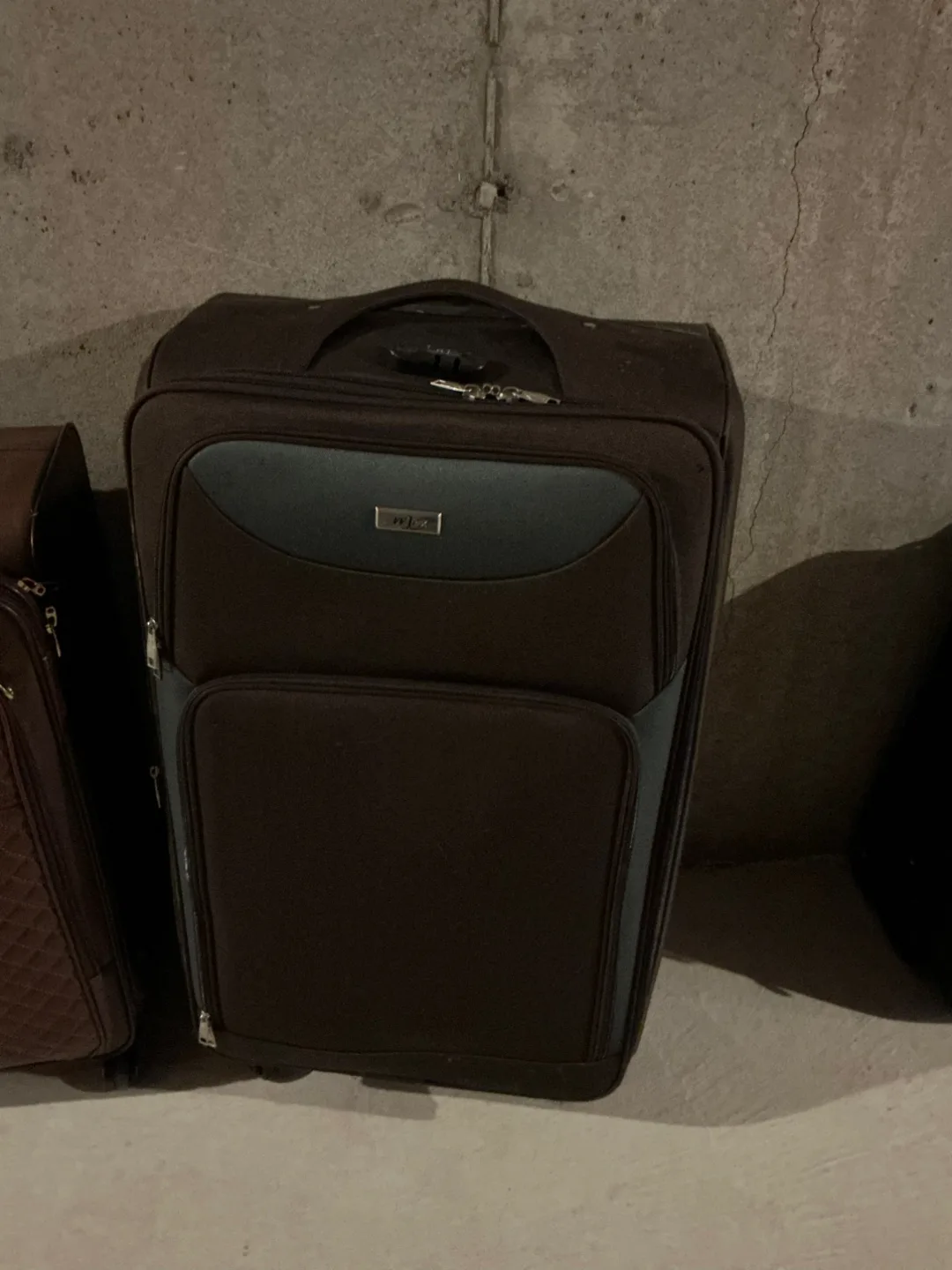 Morinca Brown Suitcase thumbnail