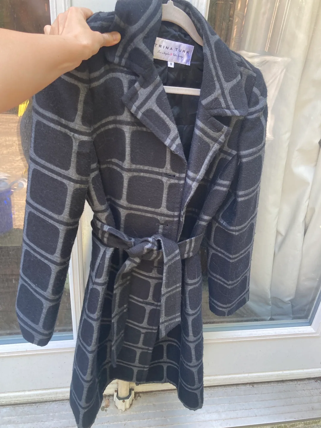 Designer women’s coat image indicator(2)