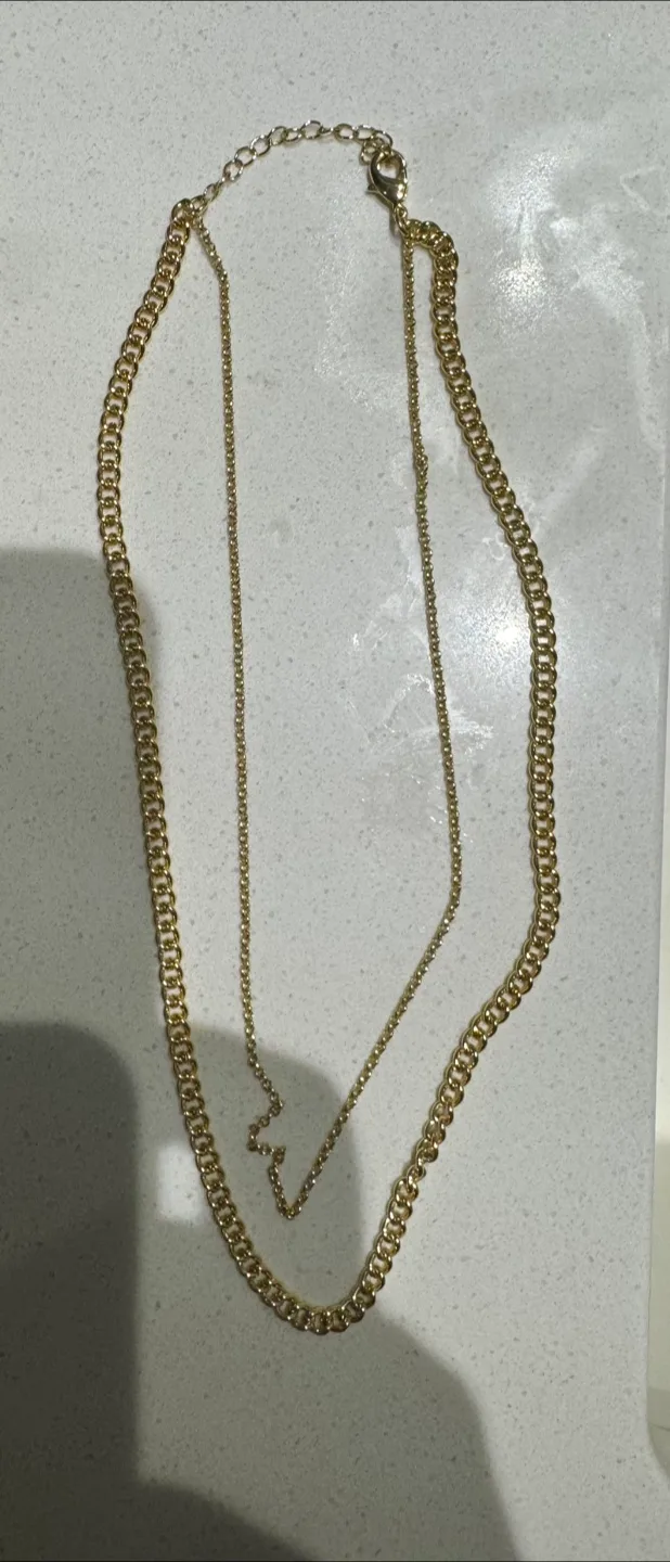 Gold toned jewelry lot thumbnail