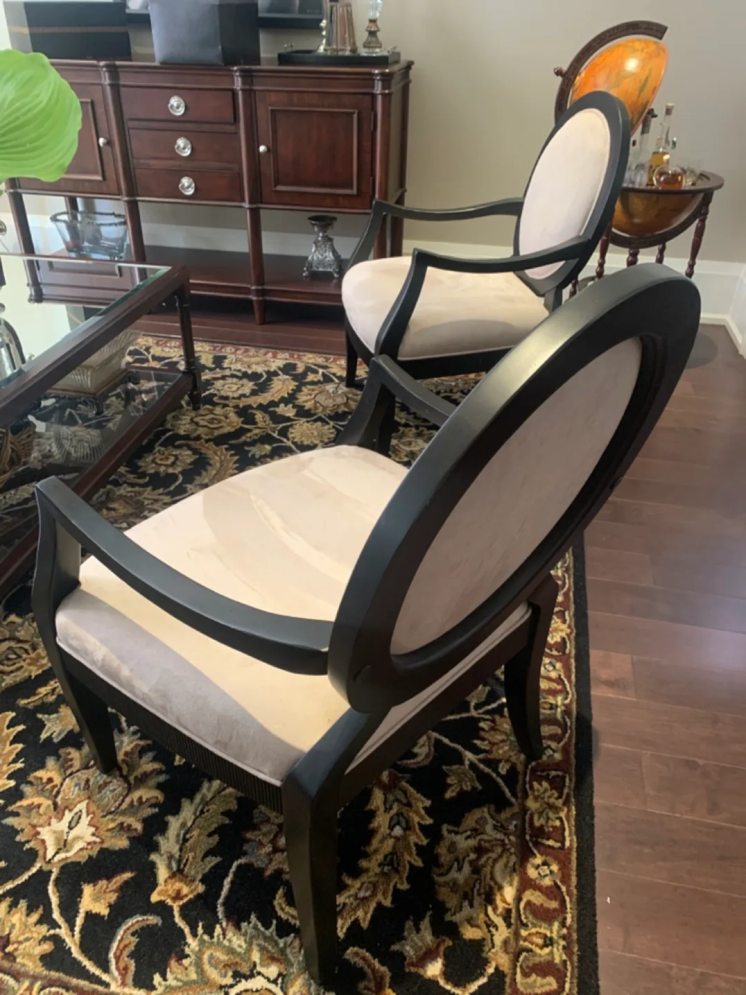 Set of 2 Elegant Armchairs- Beige and Black image indicator(3)