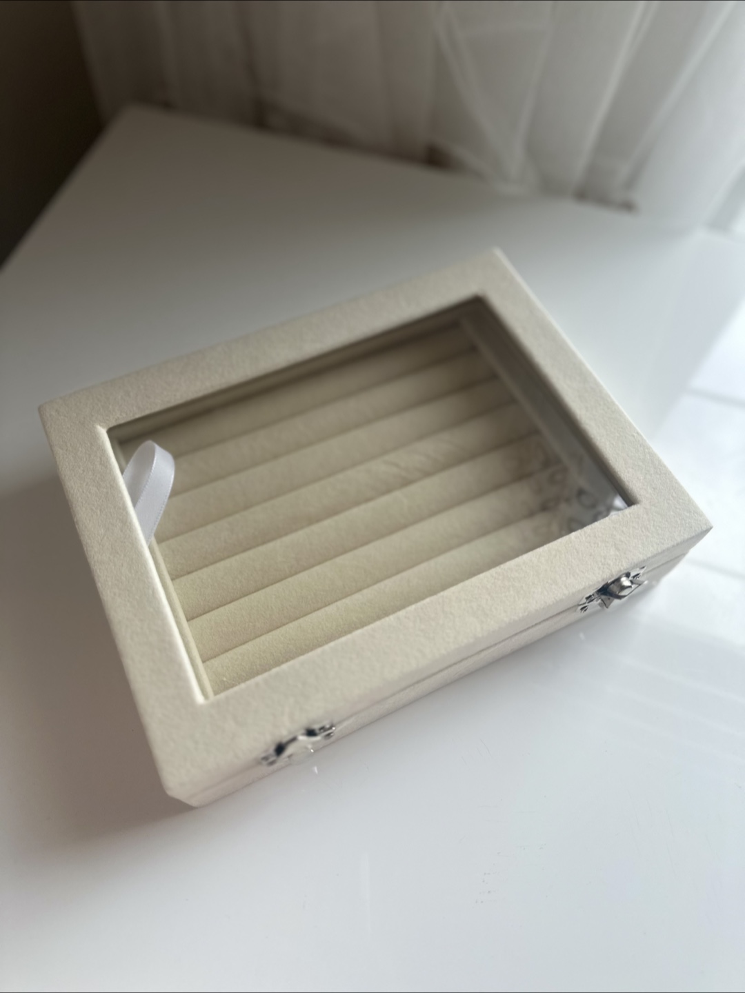 Beige Velvet Jewelry Box